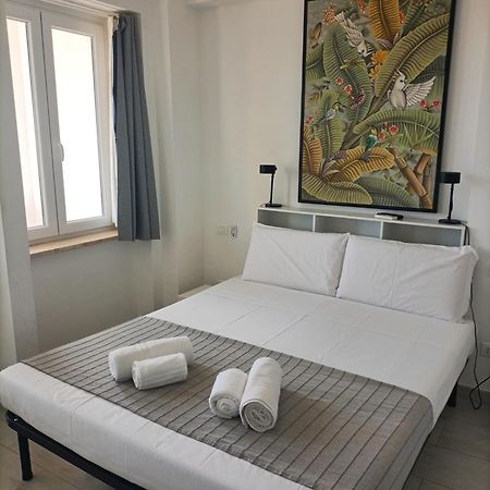 Appartement La Terrazza Sull'Appia By Hostand à Rome Extérieur photo