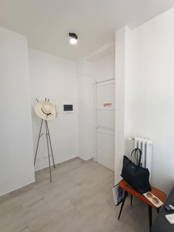 Appartement La Terrazza Sull'Appia By Hostand à Rome Extérieur photo