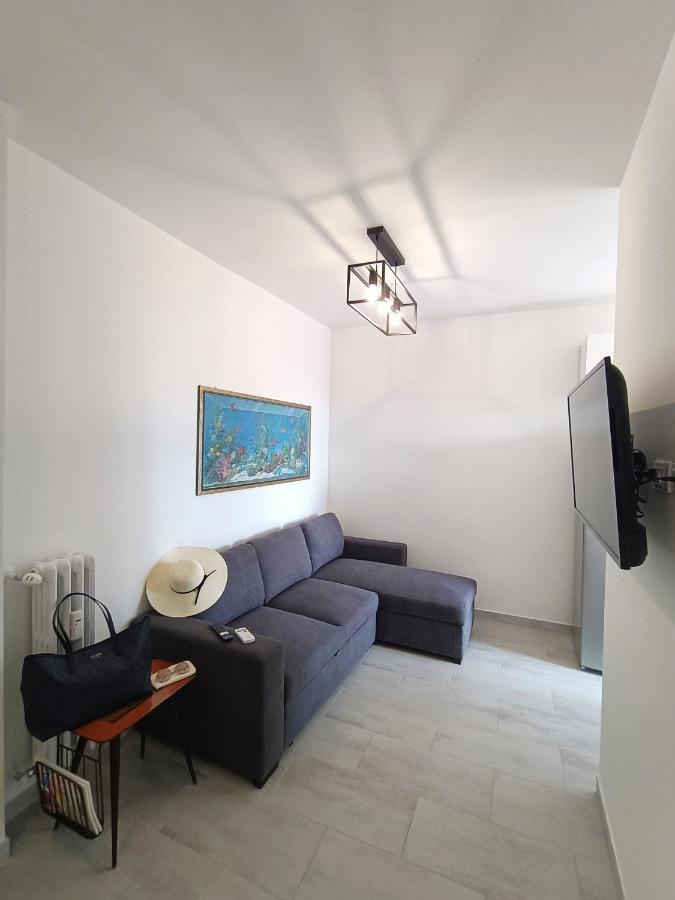 Appartement La Terrazza Sull'Appia By Hostand à Rome Extérieur photo